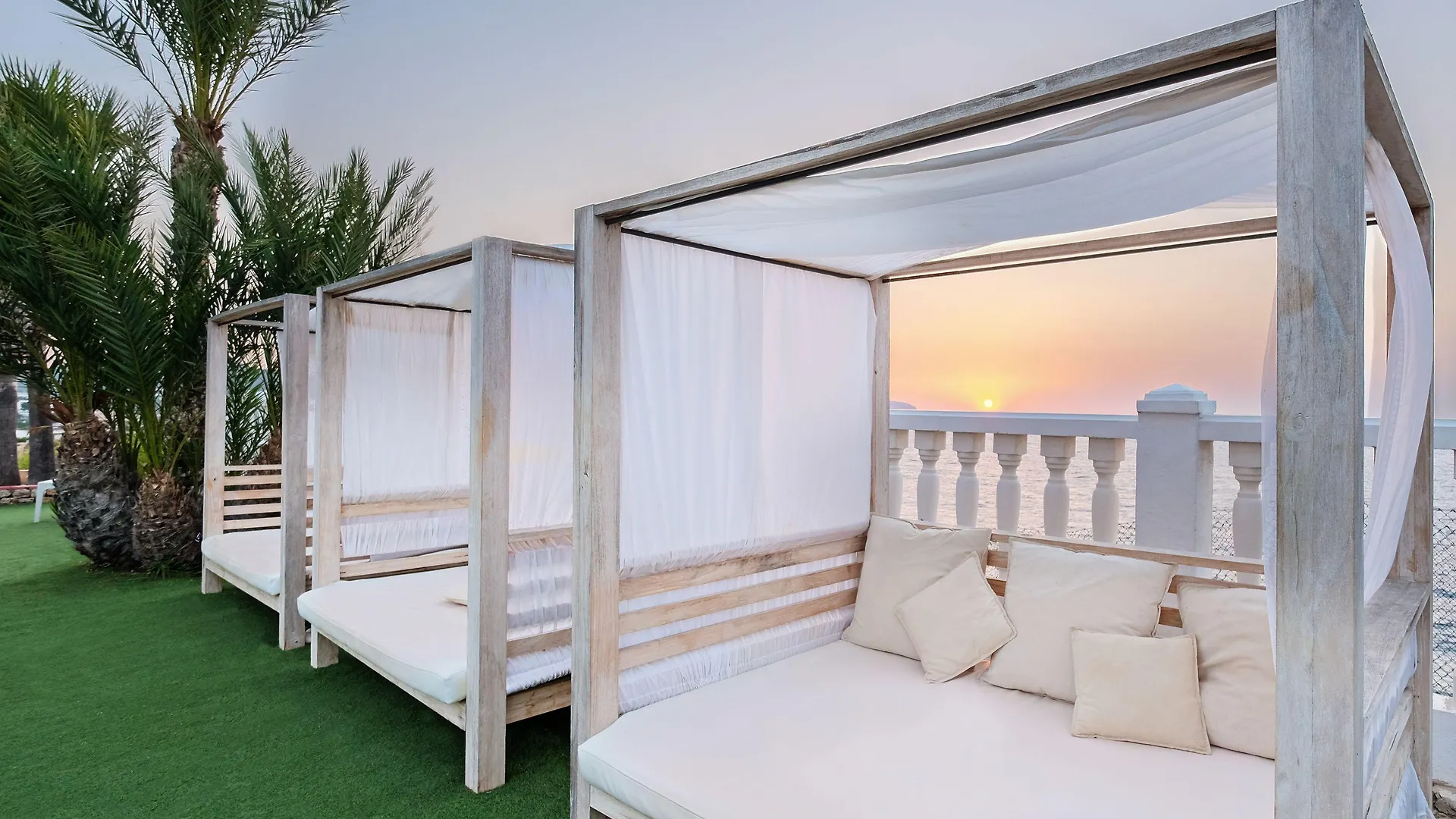 Fergus Style Punta Arabi Hotel Es Cana 4*,  Espanha