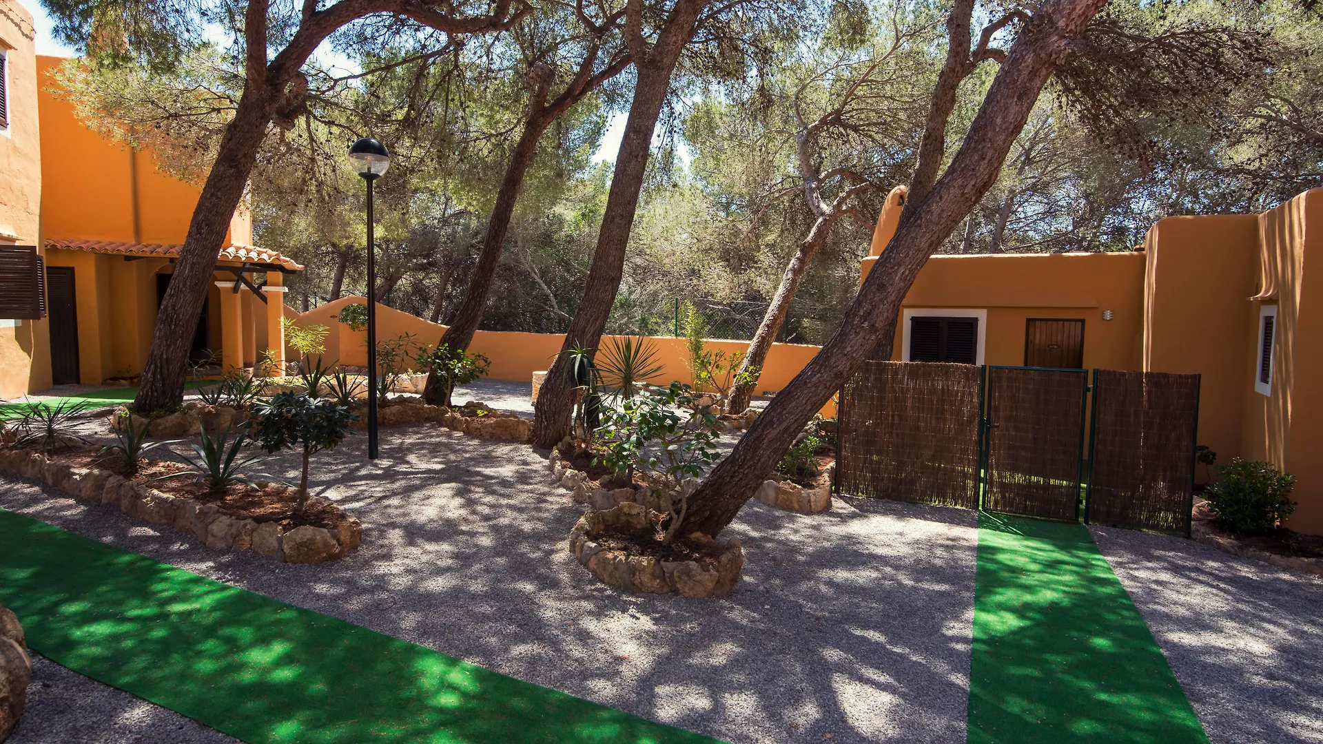 Fergus Style Punta Arabi Hotel Es Cana 4*,
